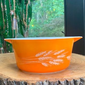 Pyrex 7” Wheat Bowl Orange